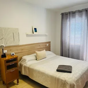 Homestay Privada Con Balcon, Vecindario (Gran Canaria)